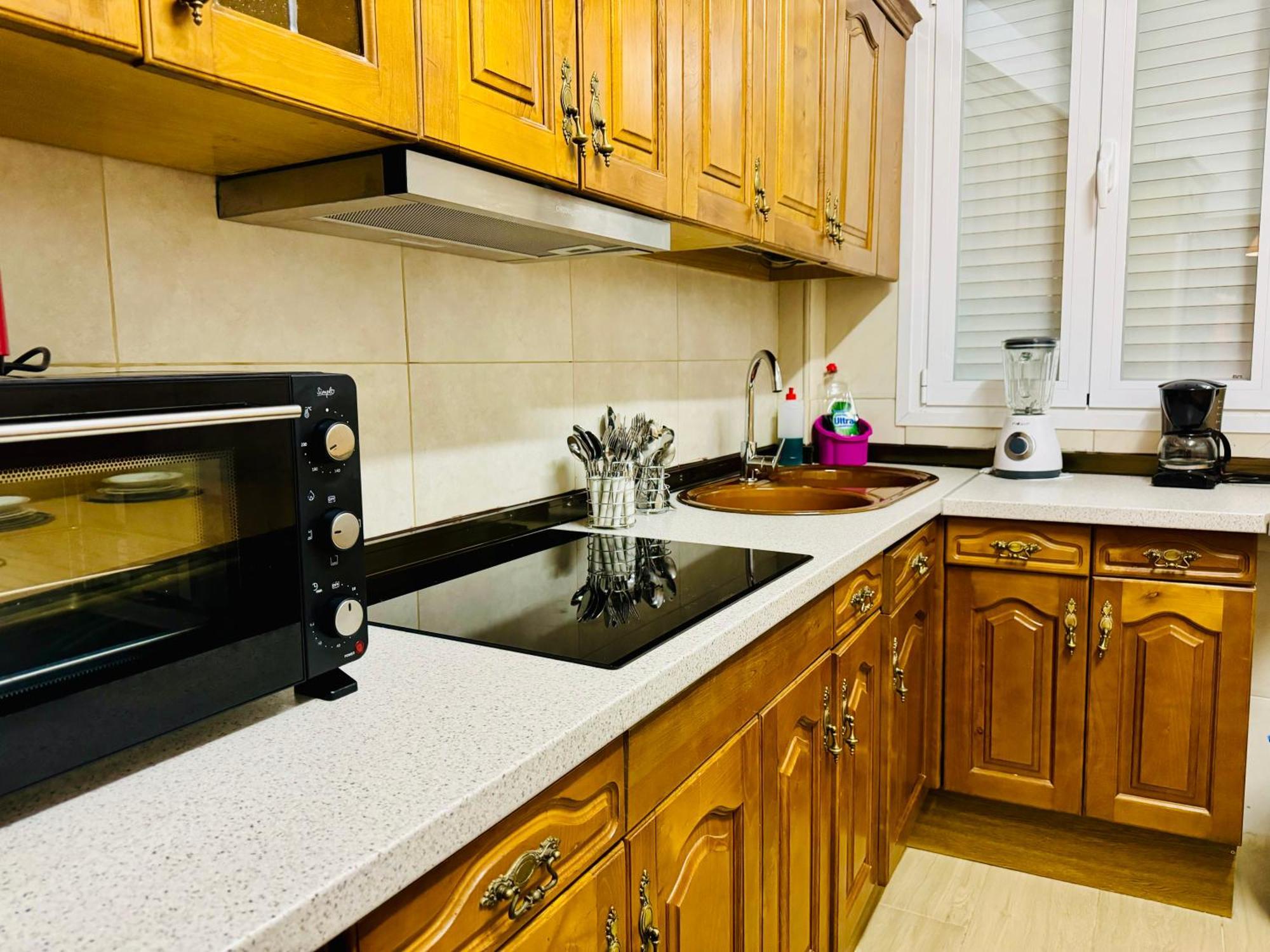 Pisos Familiares Barajas Apartment Madrid Ngoại thất bức ảnh