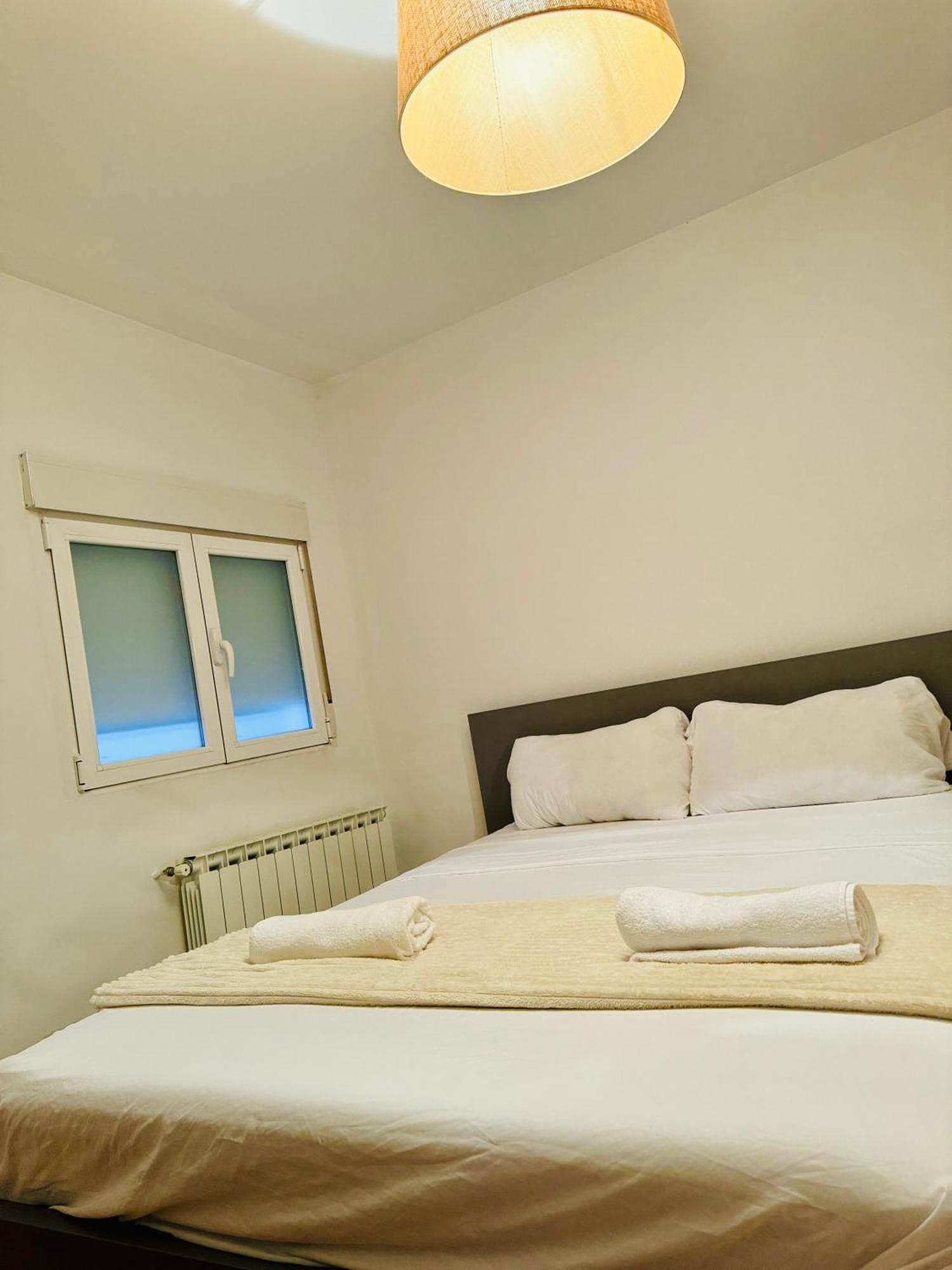 Pisos Familiares Barajas Apartment Madrid Ngoại thất bức ảnh